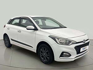 Second Hand Hyundai Elite i20 Sportz 1.2 in Ahmedabad