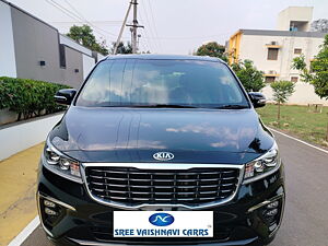 Second Hand Kia Carnival Limousine Plus 7 STR in Coimbatore