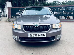 Second Hand Skoda Superb Elegance 1.8 TSI MT in Bangalore