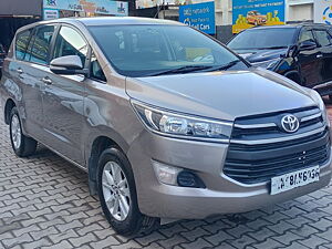 Second Hand Toyota Innova Crysta 2.4 G 7 STR [2016-2017] in Dehradun