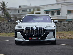 Second Hand BMW 7-Series 740i [2023] in Chennai