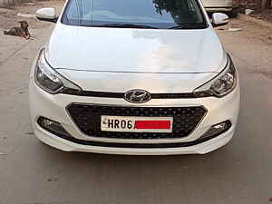 Second Hand हुंडई एलीट i20 एस्टा 1.4 (o) crdi in गुड़गांव