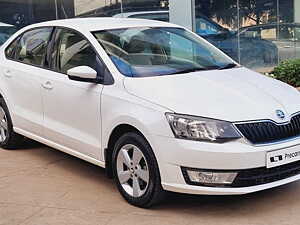 Second Hand Skoda Rapid Ambition 1.6 MPI in Bangalore