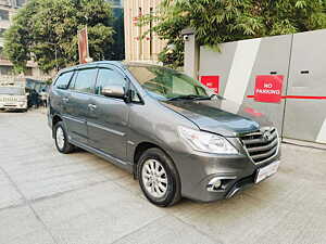 Second Hand Toyota Innova 2.5 VX 8 STR BS-III in Mumbai