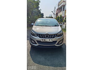 Second Hand Mahindra Marazzo M2 8 STR in Kolkata