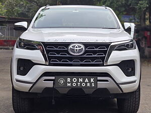 Second Hand Toyota Fortuner 4X2 AT 2.7 Petrol in Chandigarh