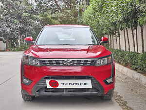 Second Hand महिंद्रा xuv300 W6 1.2 पेट्रोल एएमटी [2021] in हैदराबाद