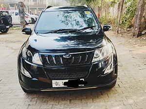 Second Hand महिंद्रा XUV500 w6 in दिल्ली