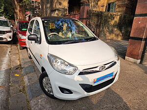 Second Hand Hyundai i10 1.1L iRDE Magna Special Edition in Kolkata