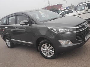 Second Hand Toyota Innova Crysta GX 2.4 AT 8 STR in Chandigarh