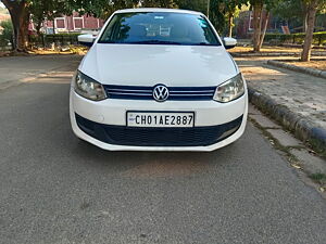 Second Hand Volkswagen Polo Highline 1.6L (P) in Chandigarh