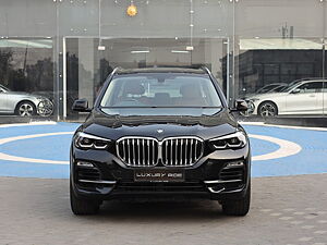 Second Hand BMW X5 xDrive 30d in Delhi