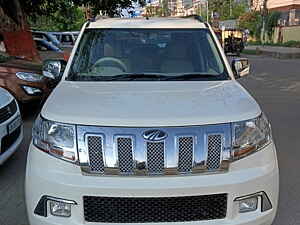 Second Hand महिंद्रा tuv300 t8 in पटना