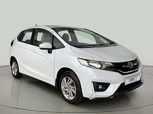 Second Hand Honda Jazz V Petrol in Ahmedabad