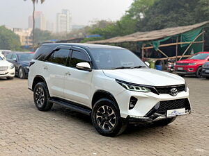 Second Hand Toyota Fortuner 3.0 4x2 MT in Mumbai