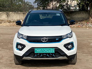 Second Hand Tata Nexon EV XZ Plus in Delhi