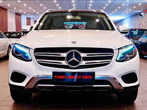 Second Hand मर्सिडीज़ बेंज़ GLC 220 डी प्रोग्रेसिव in दिल्ली