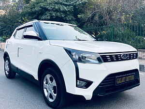 Second Hand महिंद्रा xuv300 1.5 w6 [2019-2020] in दिल्ली