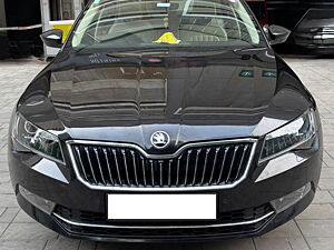 Second Hand Skoda Superb Style TSI AT in Mumbai