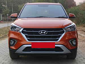 Second Hand हुंडई क्रेटा sx 1.6 crdi ऑटोमैटिक in अहमदाबाद