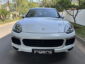 Second Hand Porsche Cayenne Platinum Edition Diesel in Hyderabad