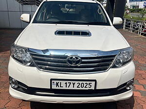 Second Hand Toyota Fortuner 3.0 4x2 MT in Kochi