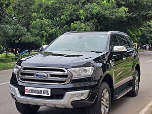 Second Hand Ford Endeavour Titanium 3.2 4x4 AT in Chandigarh