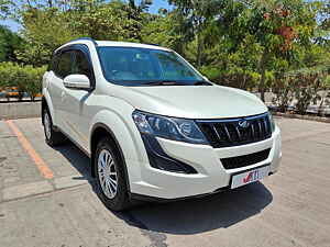 Second Hand महिंद्रा XUV500 w6 ऑटोमैटिक in अहमदाबाद