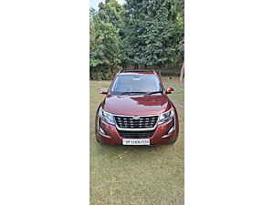 Second Hand महिंद्रा XUV500 w11 in लखनऊ