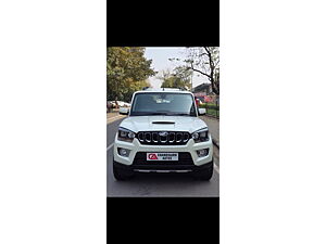 Second Hand Mahindra Scorpio S11 MT 7S CC in Chandigarh