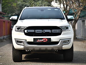 Second Hand Ford Endeavour Titanium 2.2 4x2 AT in Kolkata