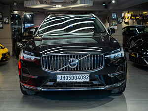 Second Hand वोल्वो xc60 b5 अल्टीमेट in दिल्ली