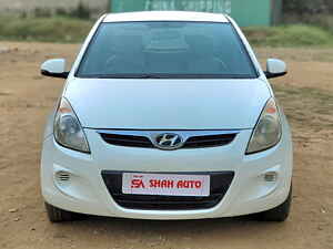 Second Hand हुंडई i20 एस्टा 1.4 crdi in अहमदाबाद