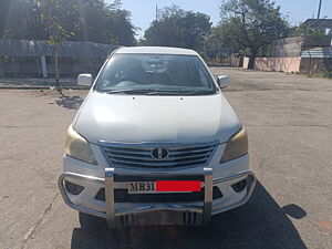 Second Hand Toyota Innova 2.5 G4 7 STR in Nagpur