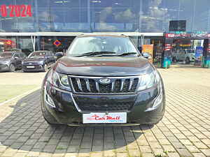 Second Hand महिंद्रा XUV500 w10 1.99 in नाशिक