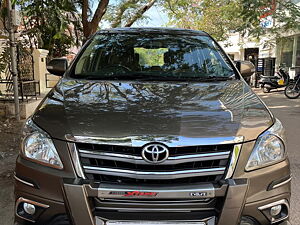 Second Hand Toyota Innova 2.5 ZX BS IV 7 STR in Hyderabad