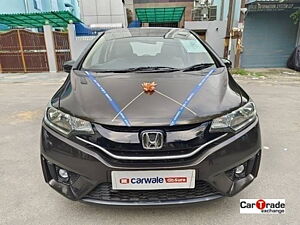 Second Hand Honda Jazz SV Petrol in Noida