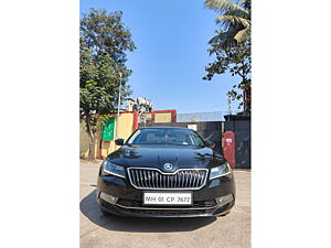 Second Hand Skoda Superb Style TDI AT in Mumbai