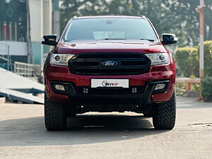 Second Hand Ford Endeavour Titanium 3.2 4x4 AT in Delhi