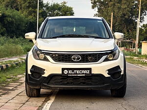 Second Hand Tata Hexa XE 4x2 7 STR in Delhi