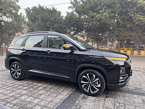 Second Hand MG Hector Plus Sharp Pro 2.0 Turbo Diesel 7 STR [2023] in Jalandhar