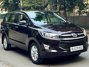 Second Hand Toyota Innova Crysta 2.8 GX AT 8 STR [2016-2020] in Delhi