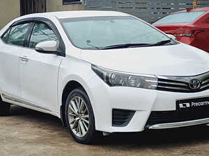 Second Hand Toyota Corolla Altis G in Bangalore