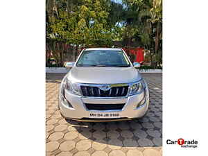 Second Hand महिंद्रा XUV500 w6 in नाशिक