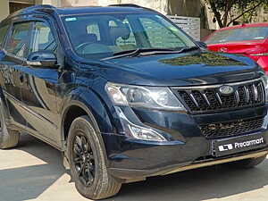 Second Hand Mahindra XUV500 W10 AT in Mysore