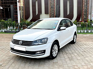 Second Hand Volkswagen Vento Highline Plus 1.2 (P) AT 16 Alloy in Delhi