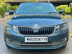 Second Hand Skoda Octavia Style TDI AT in Mumbai