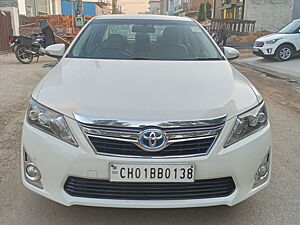 Second Hand Toyota Camry Hybrid in Chandigarh