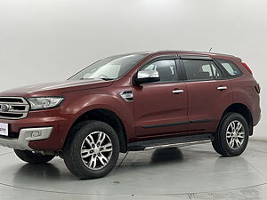 Second Hand Ford Endeavour Titanium 3.2 4x4 AT in Delhi