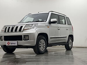 Second Hand Mahindra TUV300 T8 in Hyderabad